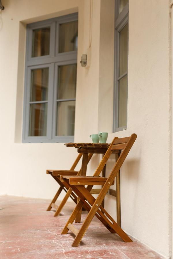 דירות טימישוארה Stylish Flat In The Heart Of Historical Center מראה חיצוני תמונה