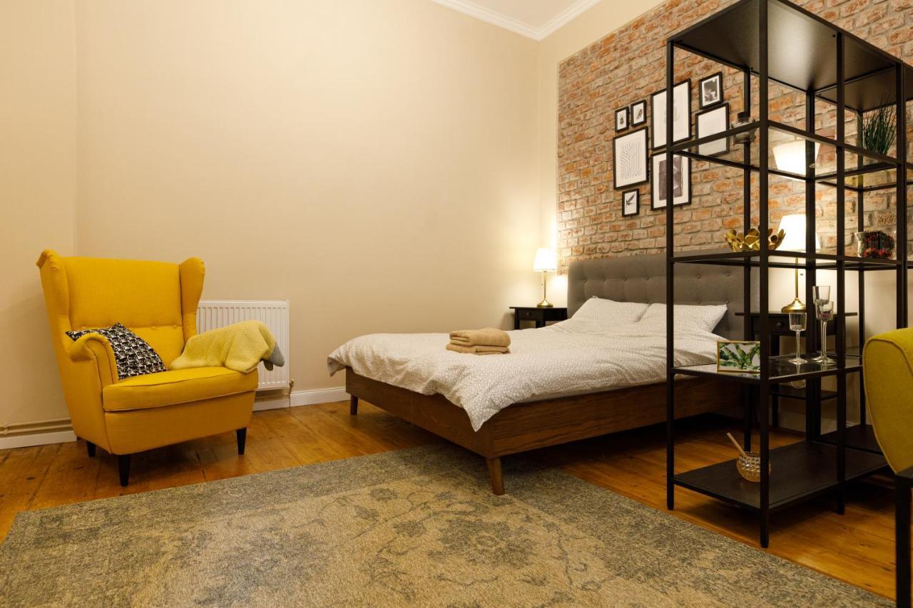 דירות טימישוארה Stylish Flat In The Heart Of Historical Center מראה חיצוני תמונה