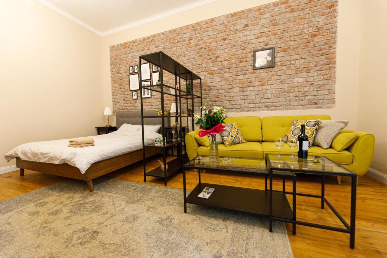 דירות טימישוארה Stylish Flat In The Heart Of Historical Center מראה חיצוני תמונה