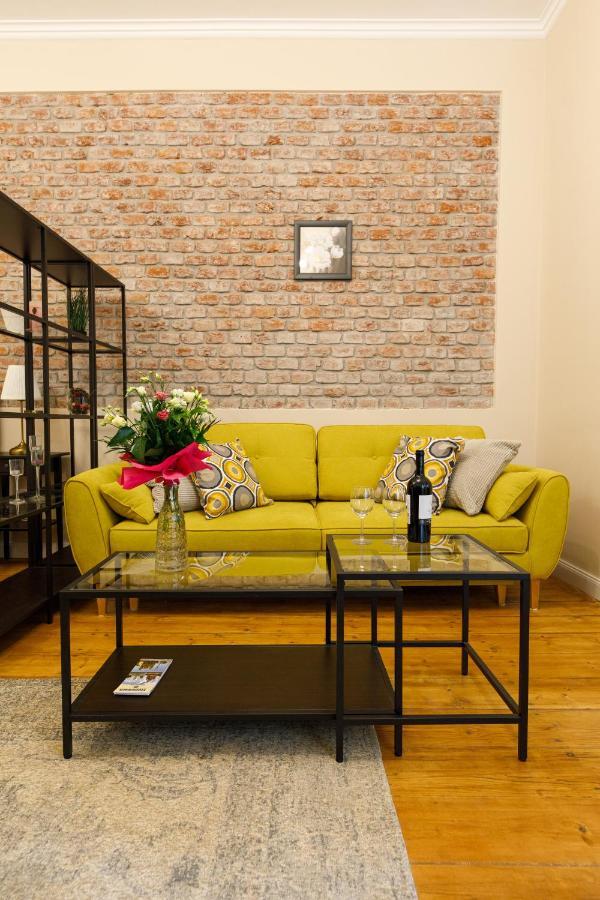 דירות טימישוארה Stylish Flat In The Heart Of Historical Center מראה חיצוני תמונה