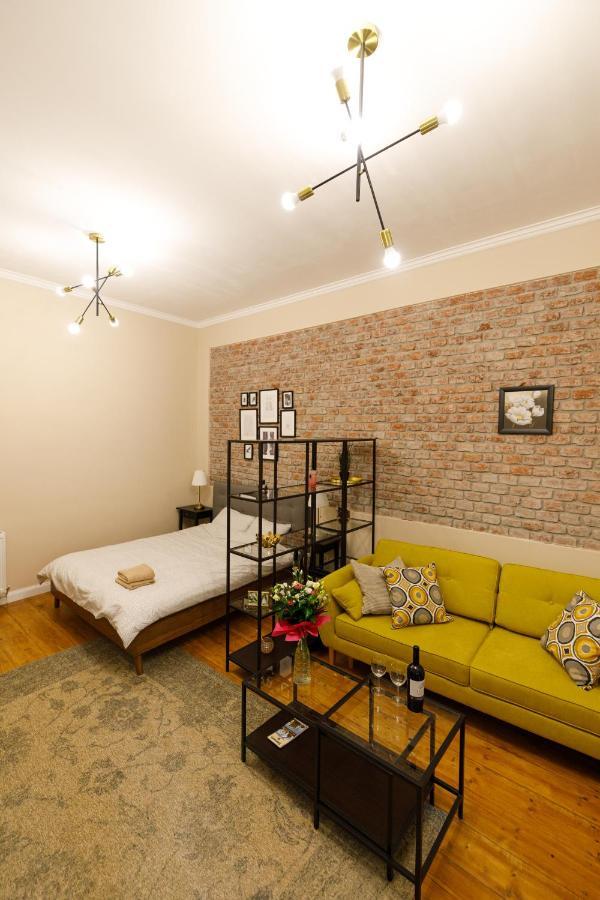 דירות טימישוארה Stylish Flat In The Heart Of Historical Center מראה חיצוני תמונה